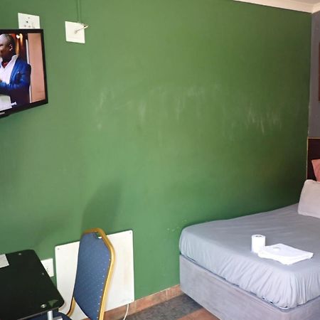 G&G Guesthouse Johannesburg Exteriör bild