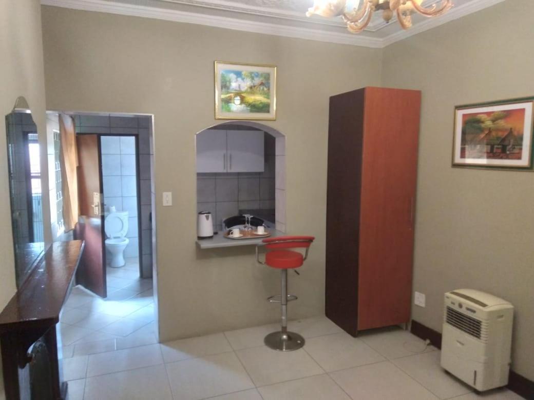 G&G Guesthouse Johannesburg Exteriör bild